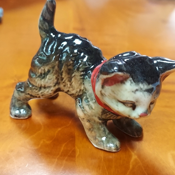 Vintage Porcelain Cat - Picture 10 of 10